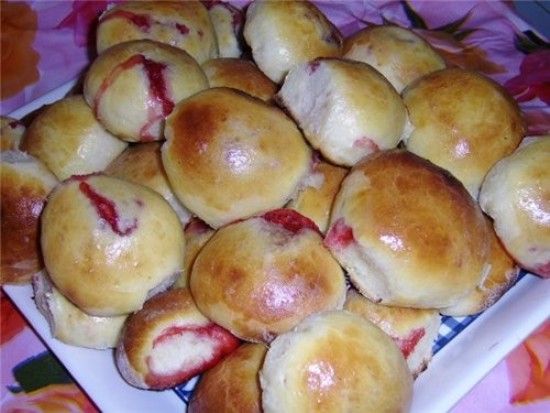 Випічка з полуницею - рецепти, як смачно приготувати