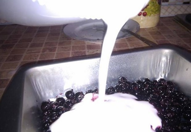 Манник на молоці – дуже смачні рецепти повітряного пирога в духовці12