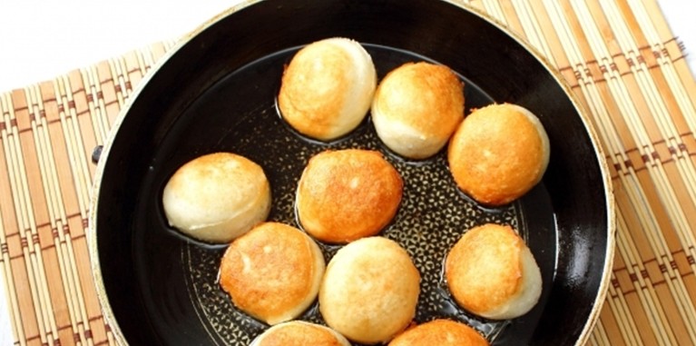 Пончики на згущеному молоці – швидко і смачно30