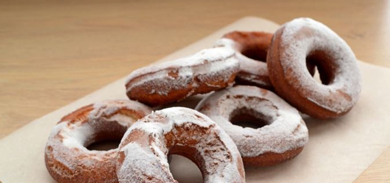 Пончики на згущеному молоці – швидко і смачно33