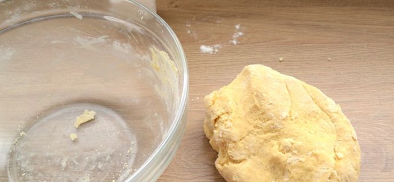 Пончики на згущеному молоці – швидко і смачно39