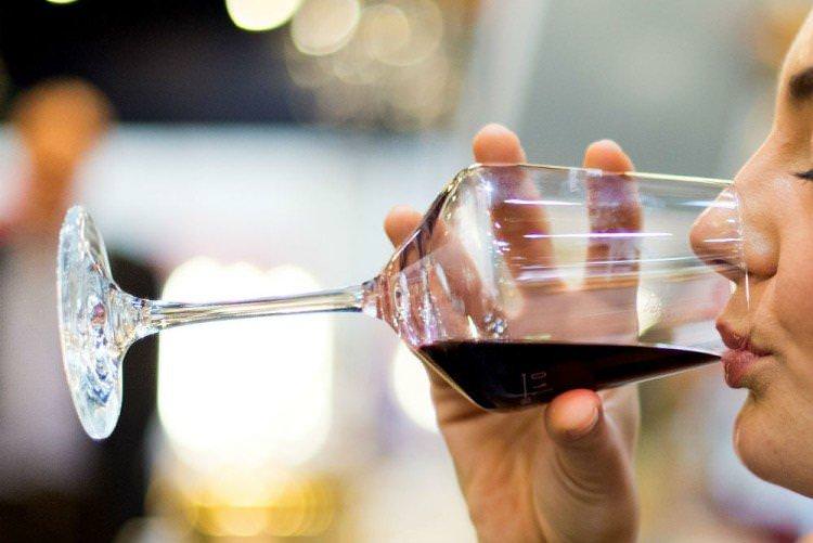 Як прибрати запах алкоголю з рота Як прибрати запах алкоголю з рота