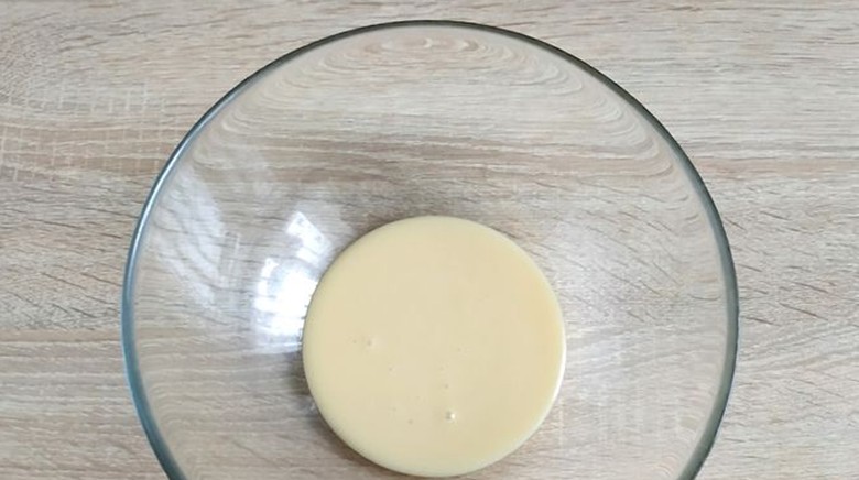 Пончики на згущеному молоці – швидко і смачно3