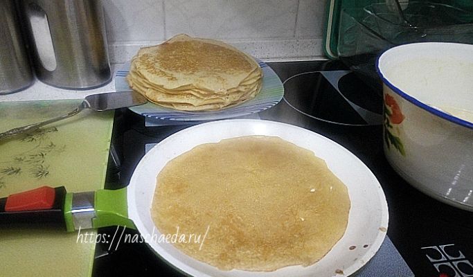 Покроковий рецепт начинки для млинців з яловичою печінкою 2022 року з фотографіями