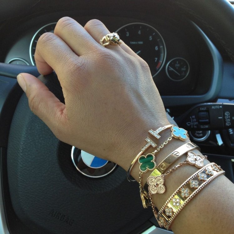 Браслет Love від Cartier шнурку