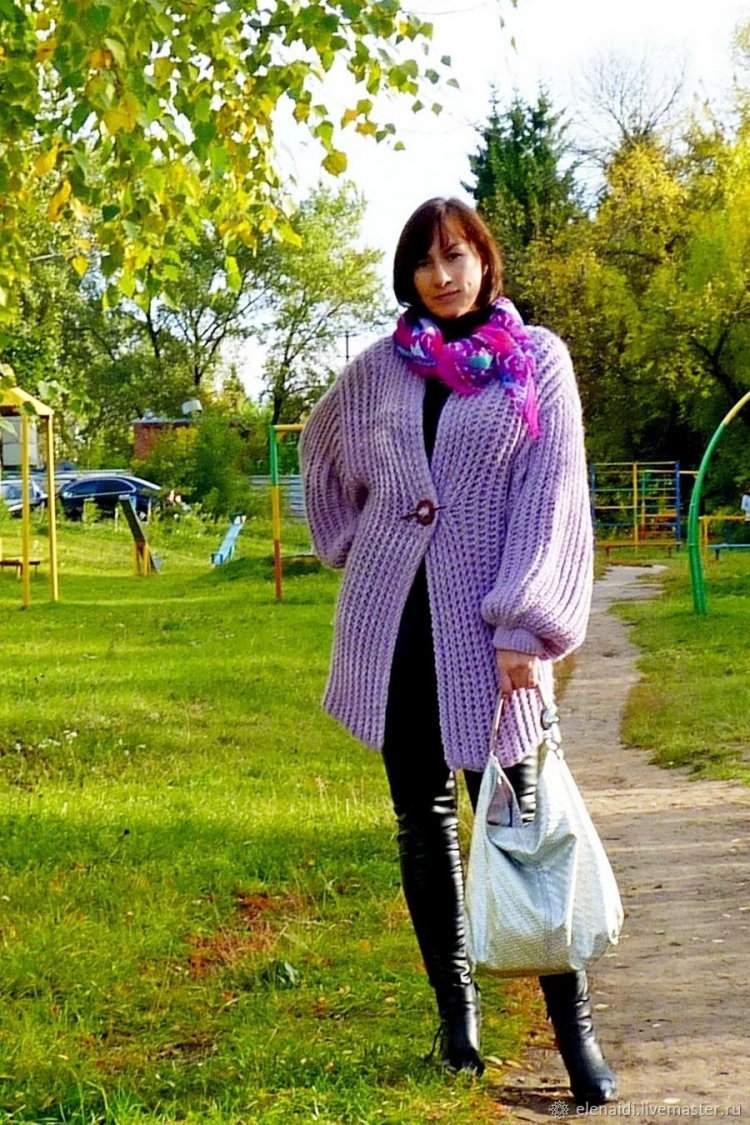 Светр англійською гумкою