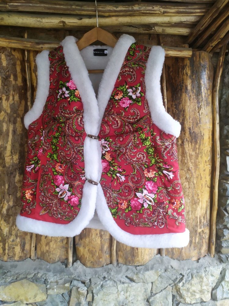 Шапка зі стразами