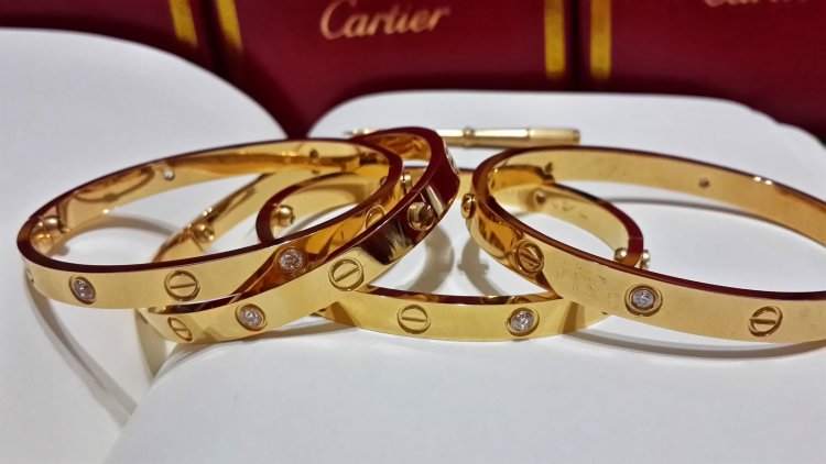 Cartier juste un Clou браслет