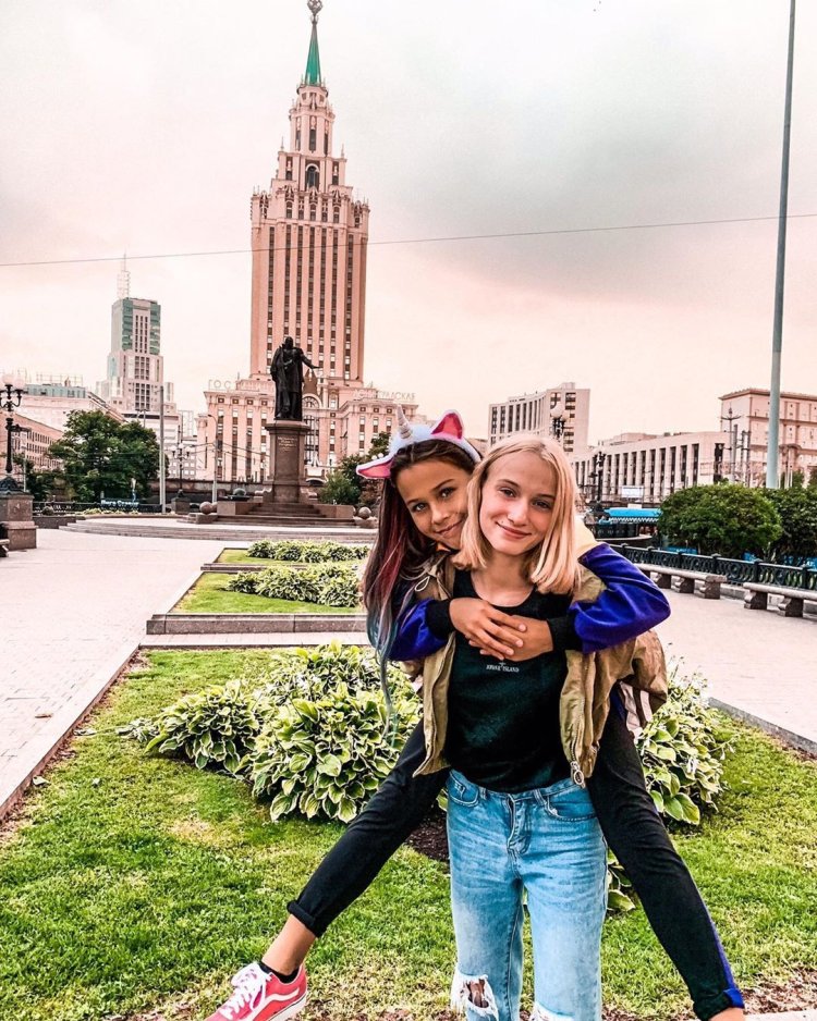 Давид Манукян та Мілана