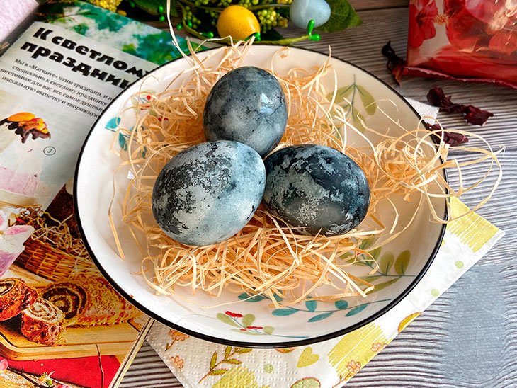 Космічні яйця на Великдень - простий та оригінальний варіант
