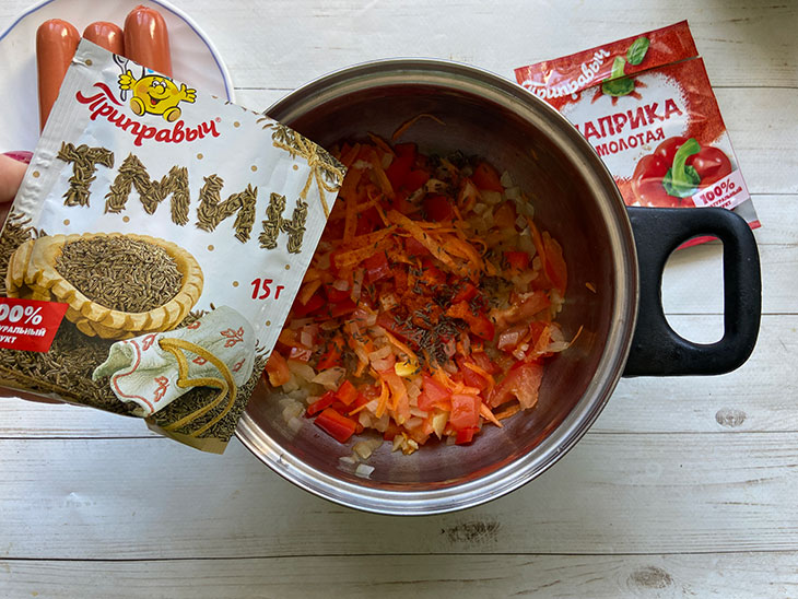 Угорський капустяний суп - ситна страва без шкоди для фігури