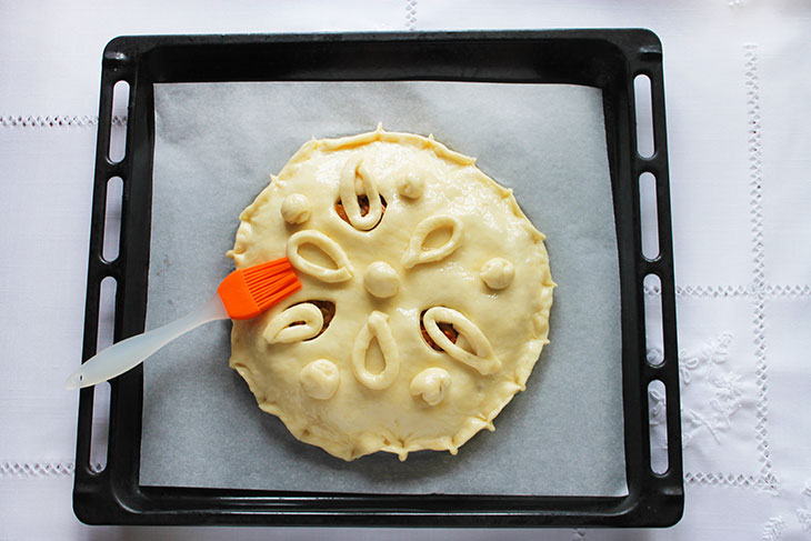 Пісний пиріг з капустою - пишний, м'який та ароматний