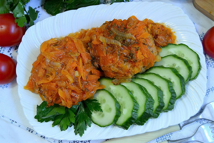 Ледачі голубці з куркою та печерицями - смачна і проста страва