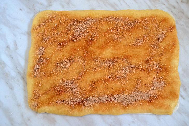 Булочки з корицею та цукром - простий та швидкий рецепт