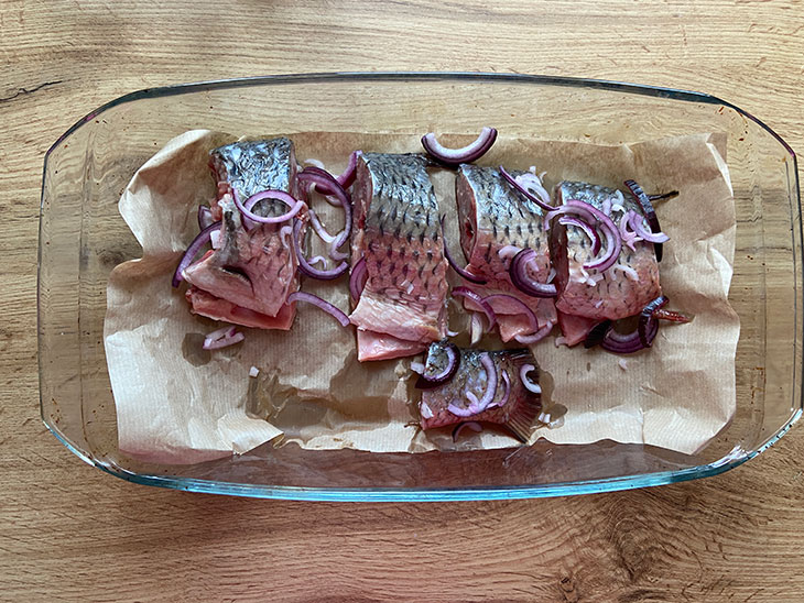 Короп шматочками в духовці - смачний та швидкий рецепт