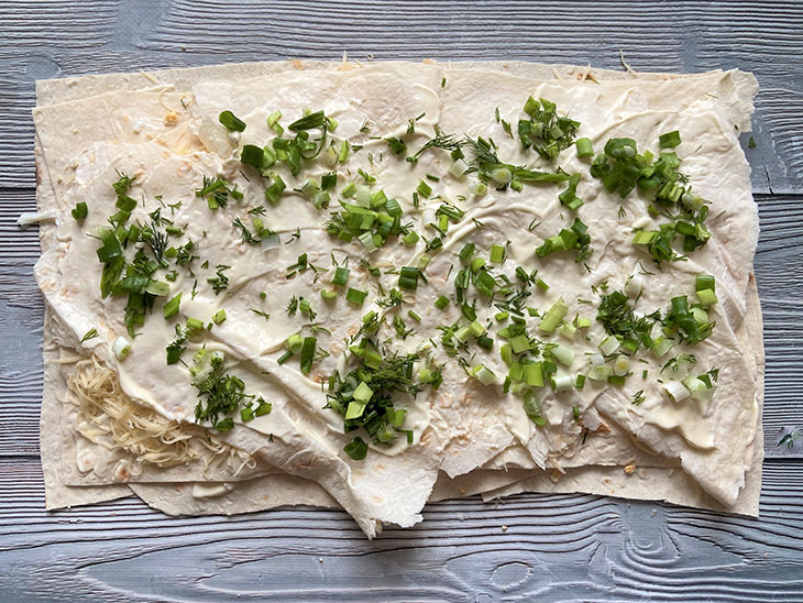 Рулет із лаваша з шинкою - цікава закуска на швидку руку