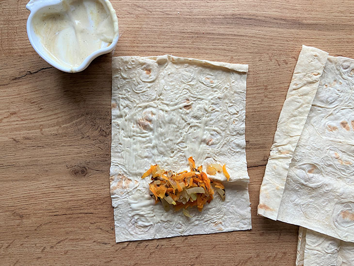 Горбуша, запечена в лаваші - просто, смачно та оригінально