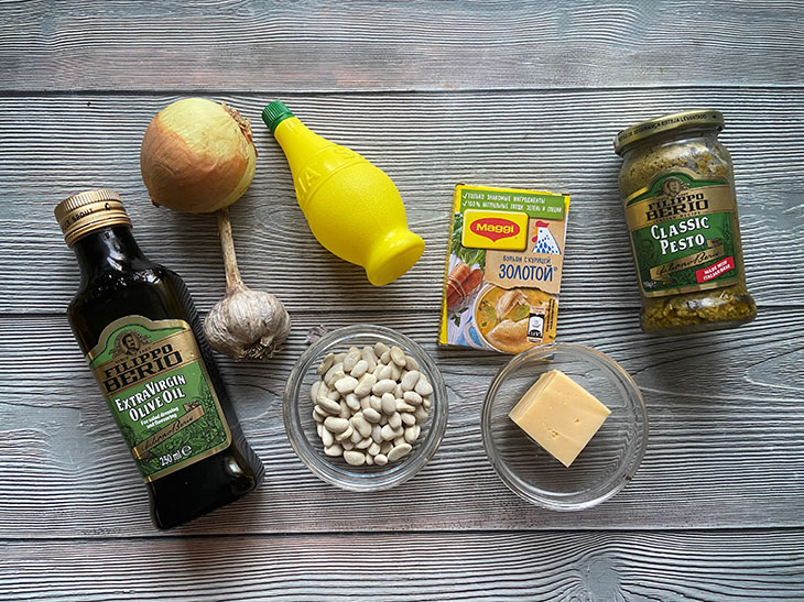 Суп з білої квасолі з песто - ніжний, поживний та оригінальний