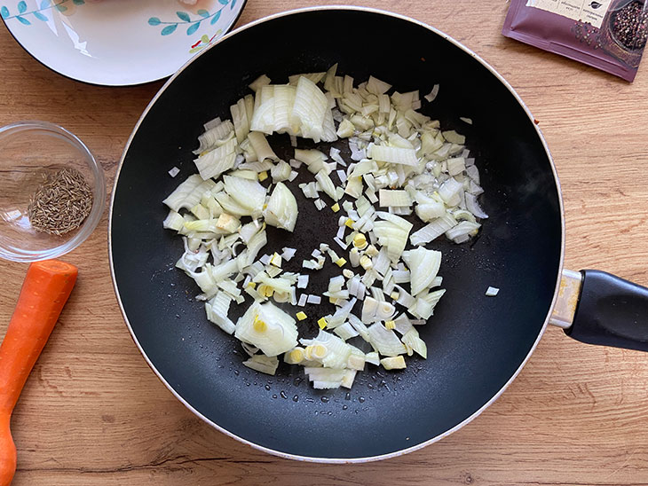 Плов із гречки зі свининою - ситна та смачна страва