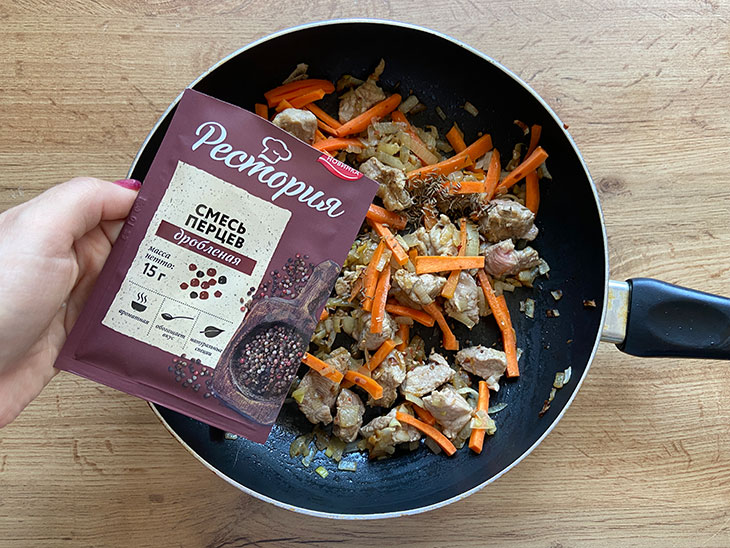 Плов із гречки зі свининою - ситна та смачна страва