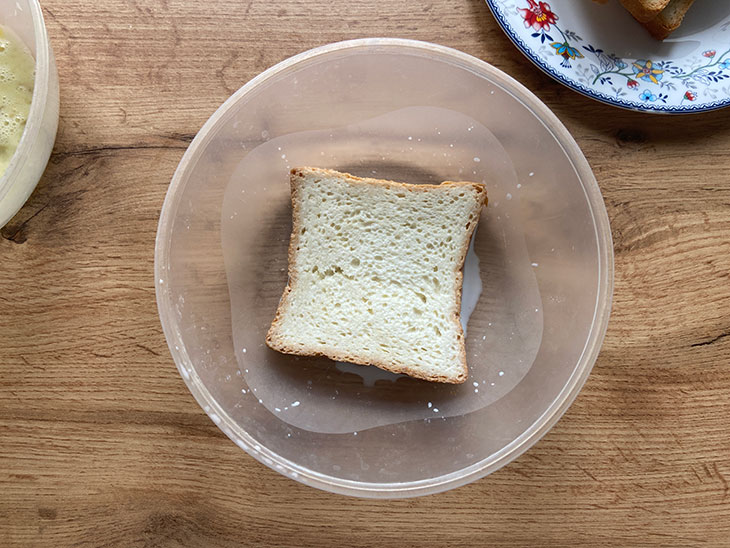 Сендвічі з моцарелою - просто, смачно та швидко