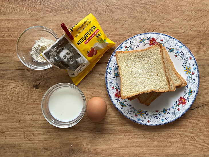 Сендвічі з моцарелою - просто, смачно та швидко