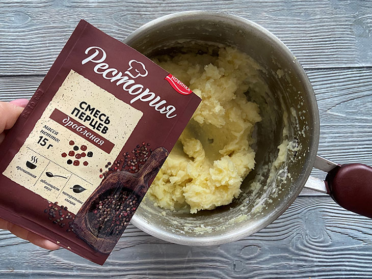 Картопляні зрази з чорносливом - просто, бюджетно та смачно