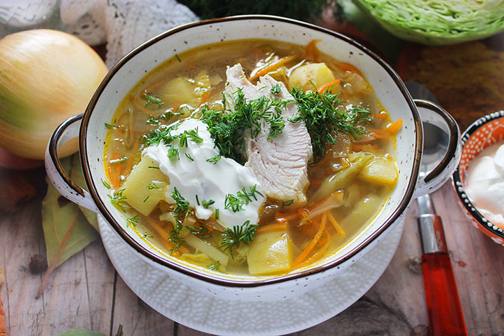 Щи з молодої капусти – ніжний смак та найтонший аромат