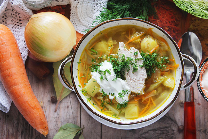 Щи з молодої капусти – ніжний смак та найтонший аромат