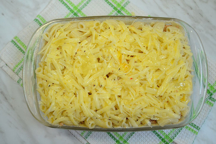 Макарони з фаршем та сиром у духовці - ситна та смачна страва