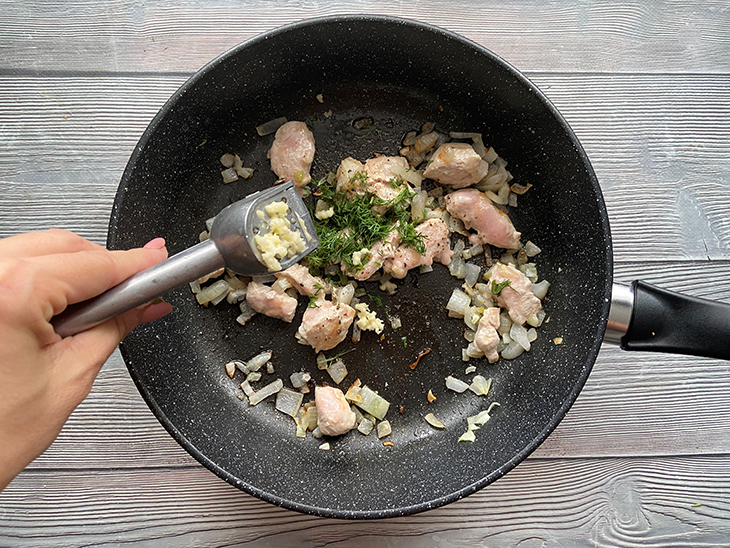 Спагетті з індичкою та сиром - швидко, просто та смачно