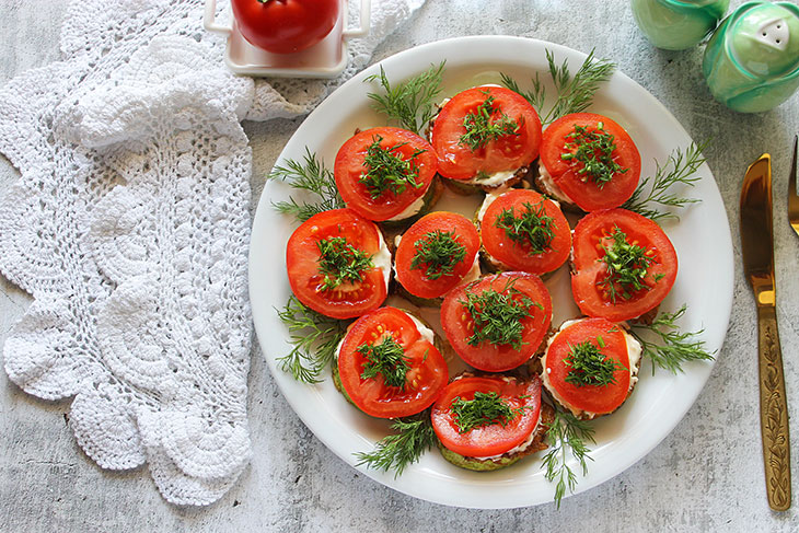 Закуска з кабачків з помідорами - соковита, смачна та пікантна