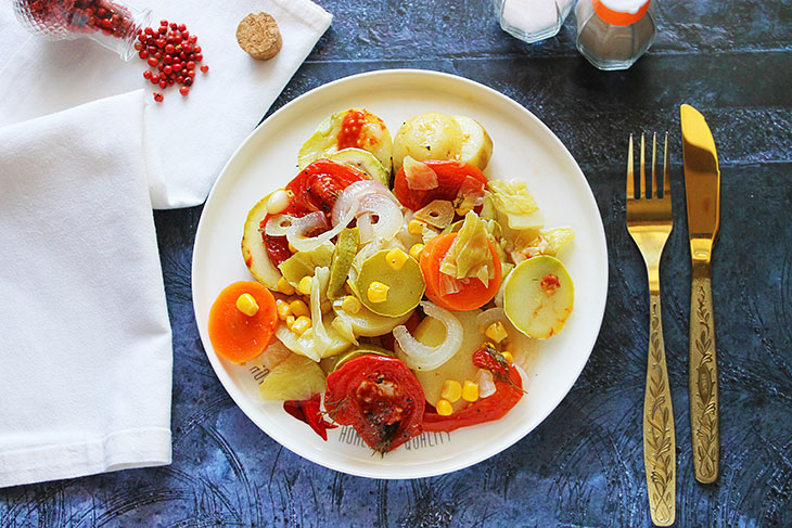 Айлазан з консервованою кукурудзою - смачна страва вірменської кухні.
