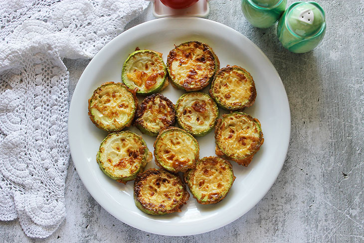 Закуска з кабачків з помідорами - соковита, смачна та пікантна