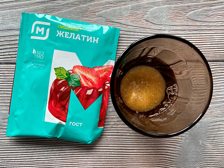 Торт без випічки з малиною - ошатний та смачний