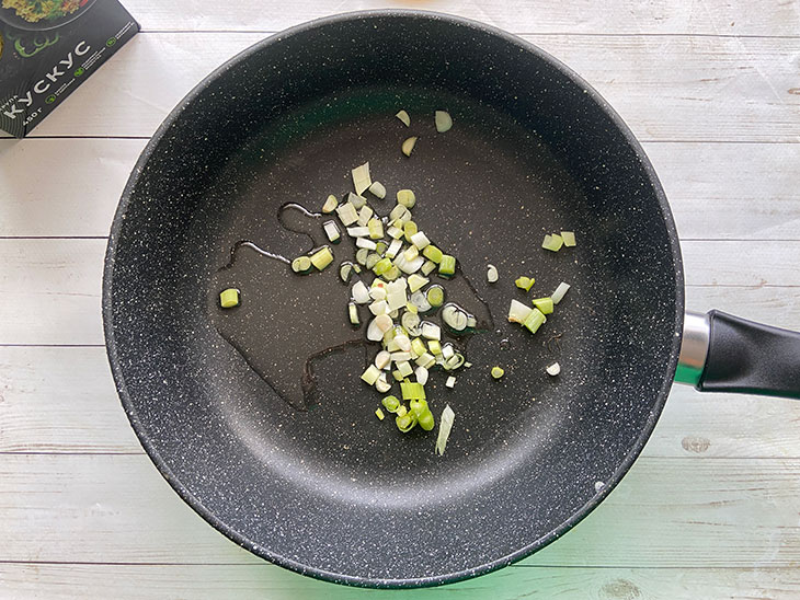 Кускус з овочами та соєвим соусом - смачно, корисно та оригінально