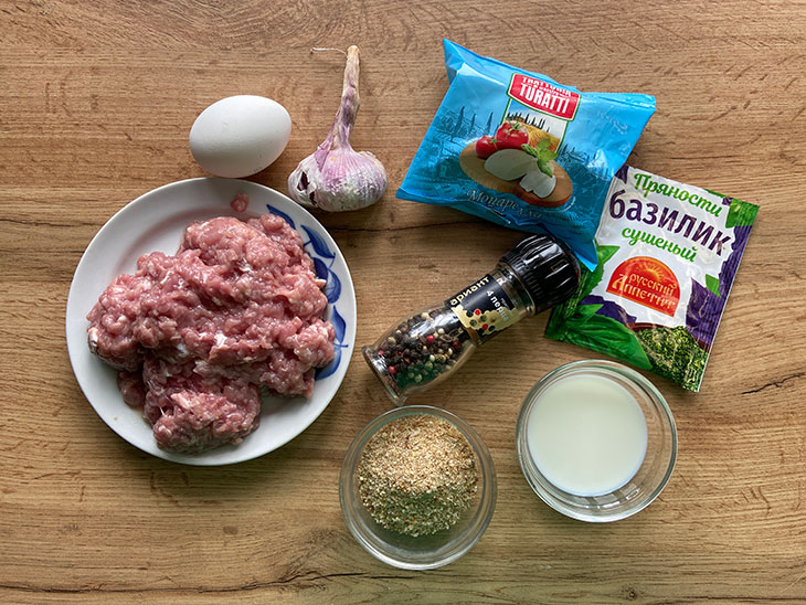 Котлети з індички з моцарелою - смачний та оригінальний рецепт