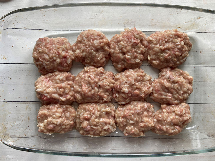 Їжачки з індички з рисом у духовці - ситно та бюджетно