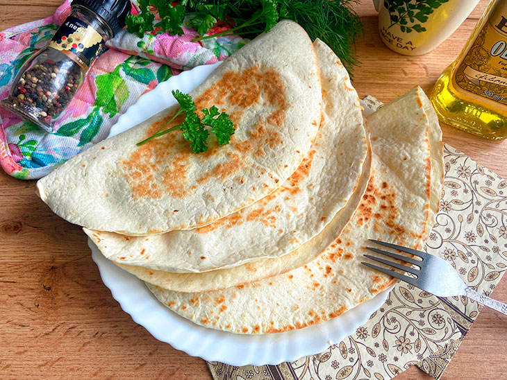 Кишеньки з куркою на сніданок - швидкий та смачний рецепт