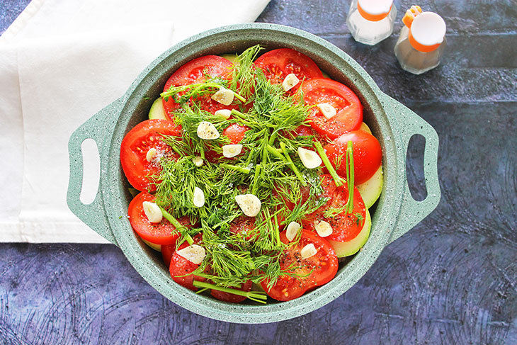 Айлазан з консервованою кукурудзою - смачна страва вірменської кухні.