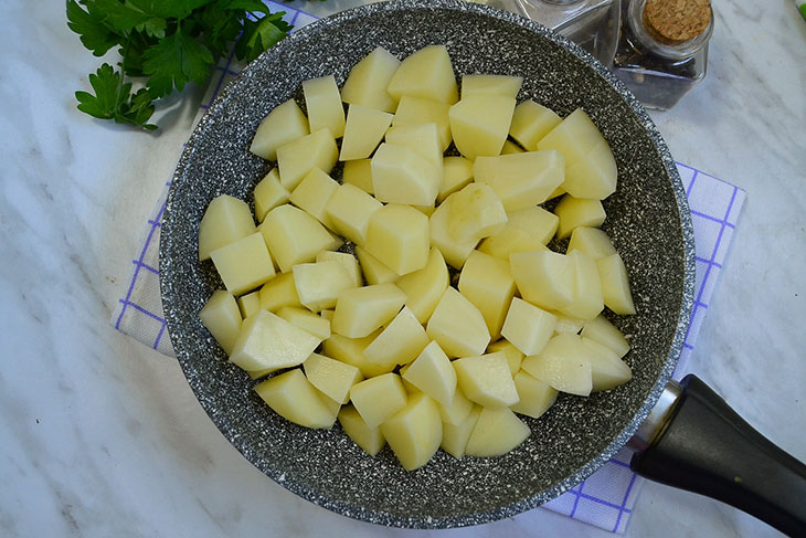 Тушкована картопля по-корейськи: рецепт з фото покроково
