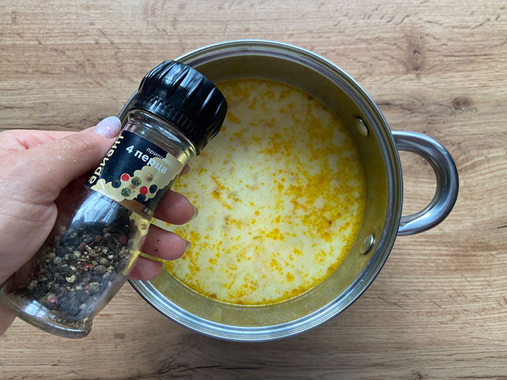 Крем-суп із білих грибів із вершками: рецепт з фото покроково