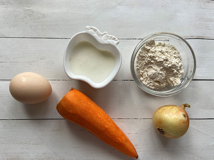Оладки з цибулею та морквою: рецепт з фото покроково