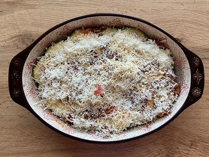 Лазання з кабачками та фаршем: рецепт з фото покроково