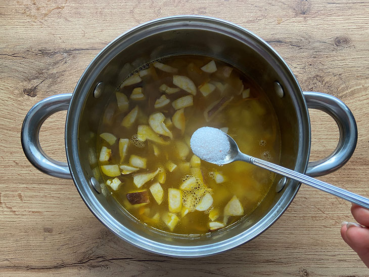 Крем-суп із білих грибів із вершками: рецепт з фото покроково