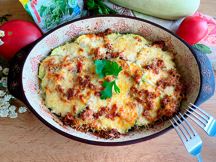 Лазання з кабачками та фаршем: рецепт з фото покроково