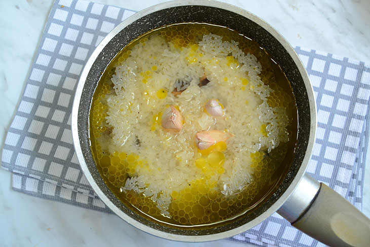Плов із печерицями: рецепт з фото покроково
