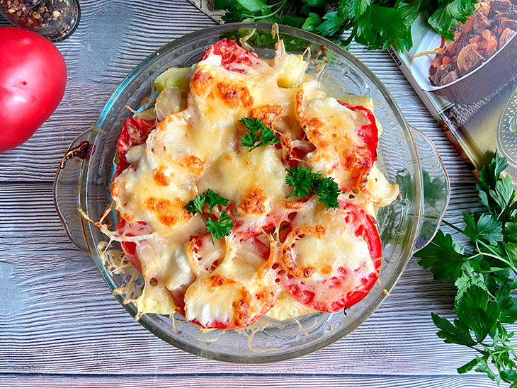 Кабачки з куркою, помідорами та сиром у духовці: рецепт з фото