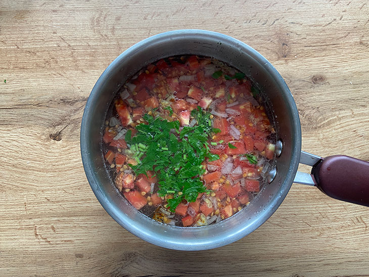 Курячий суп з помідорами та картоплею: рецепт з фото покроково