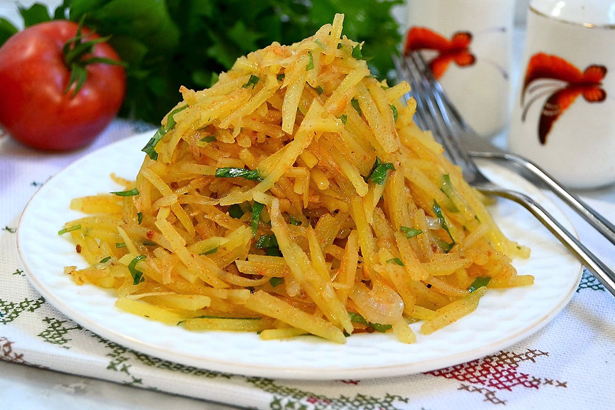 Корейський картопляний салат «Камдича»: рецепт з фото покроково